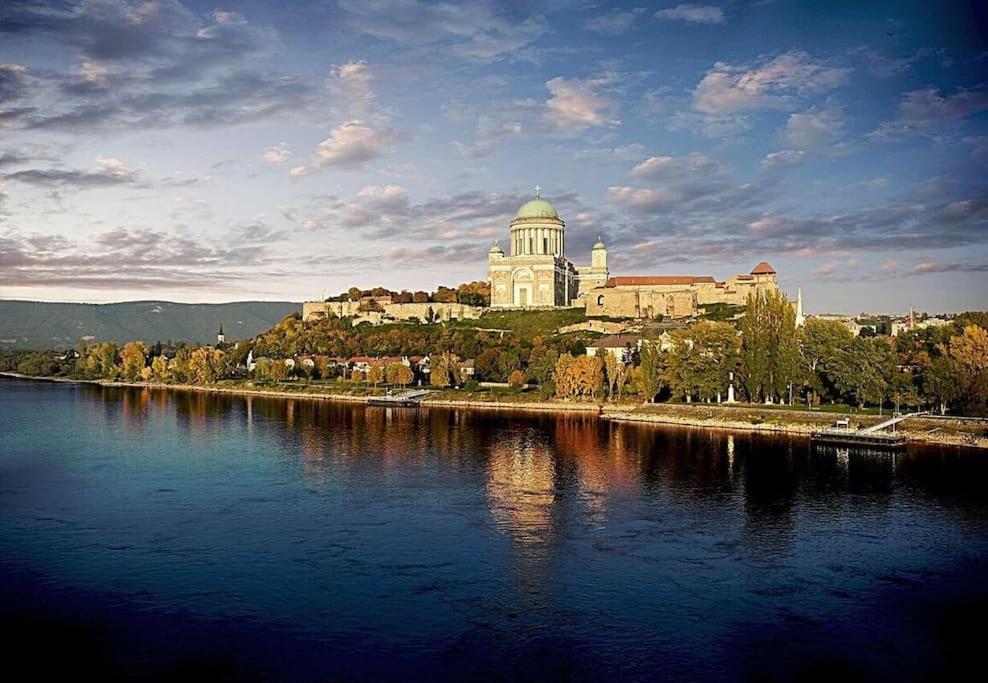 Apartman Kristina Štúrovo Esterno foto